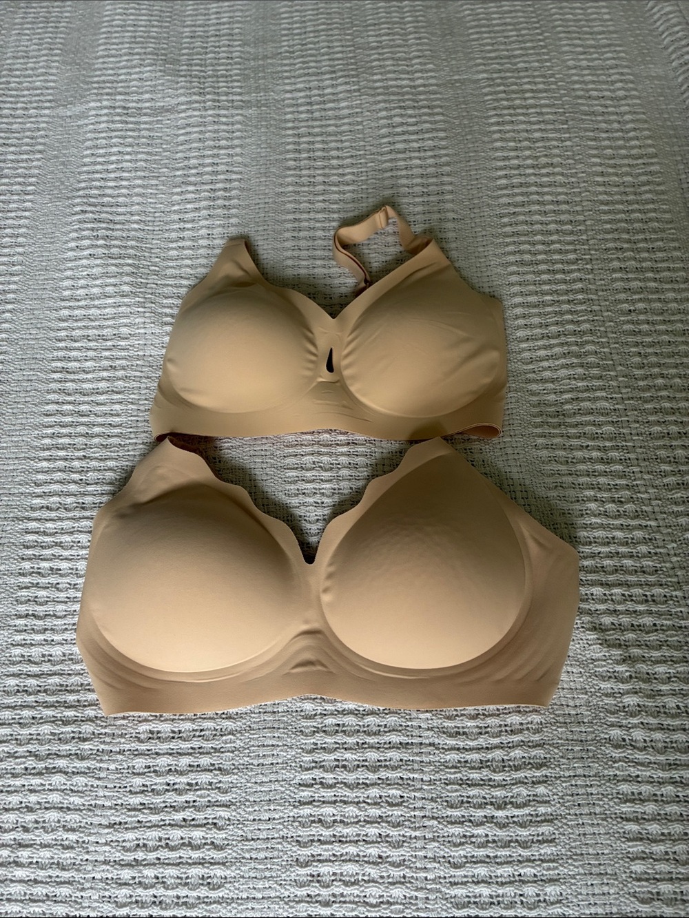 Bundle of 2 women’s bras